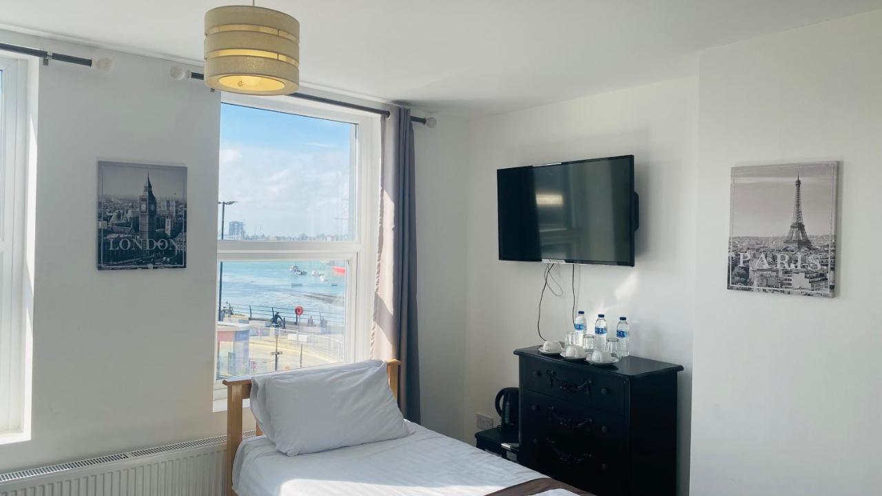 Lady Hamilton Inn Portsmouth Extérieur photo